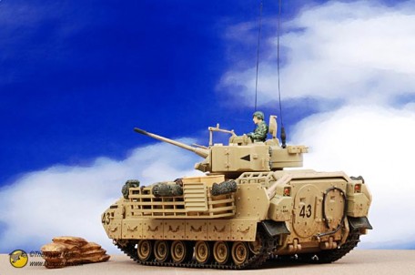 Forces of Valor 80202 1:32 U.S. M3A2 BRADLEY