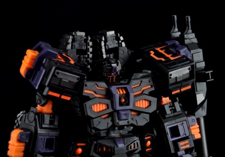 Maketoys Mobine Series Chaos Paladin Robot Figure